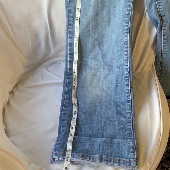 Levi’s perfectly slimming boot cut jeans SIZE 4 - Picture 6 of 6